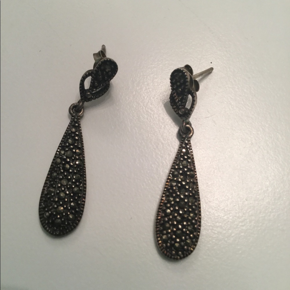 The odds and ins !! Vintage jewelz!
